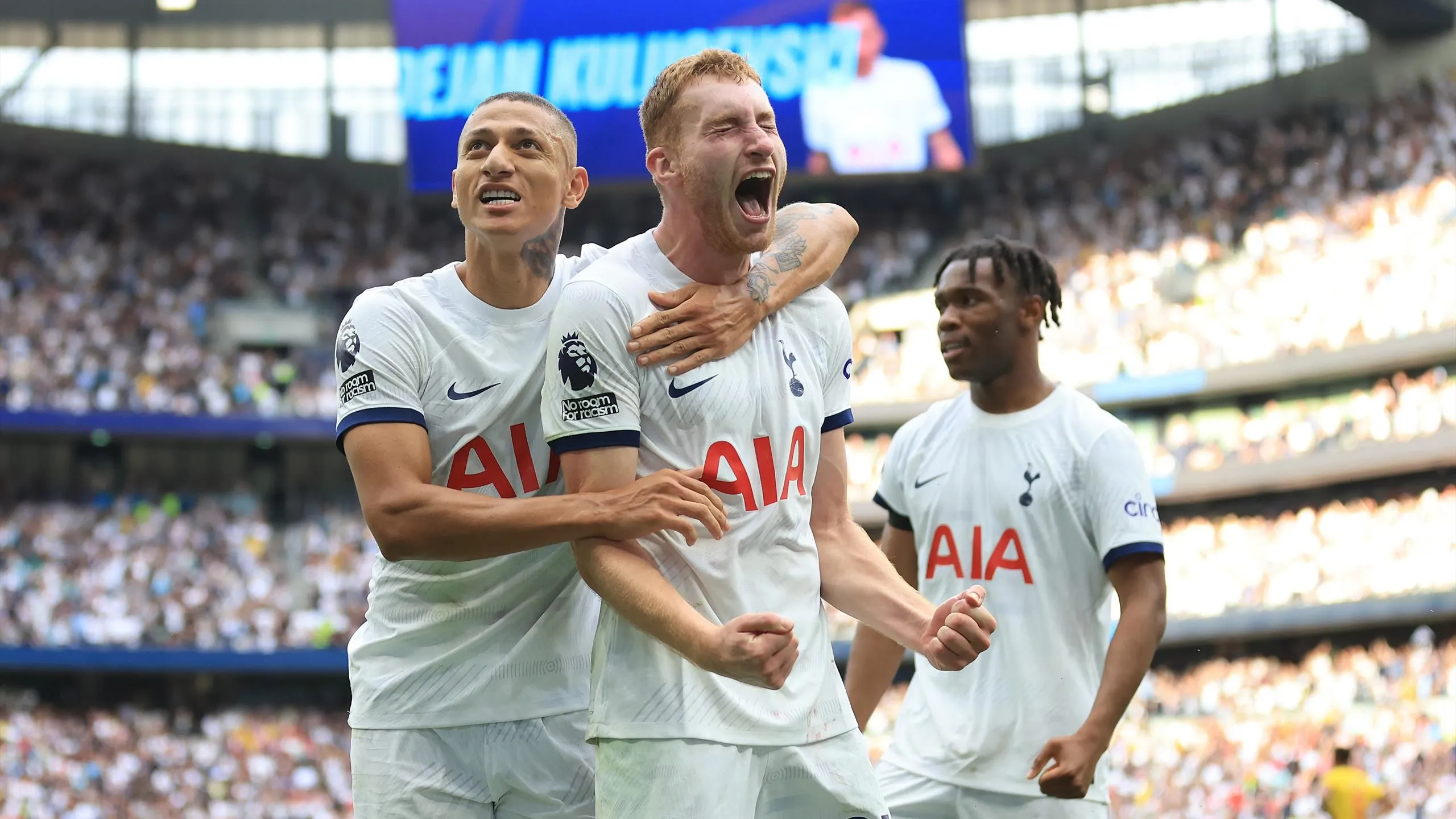 Tottenham Hotspur đã trải qua một thời kỳ không mấy thuận lợi, gặp phải nhiều khó khăn và thất bại